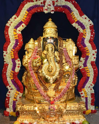 lord ganesha golden decorated rare image