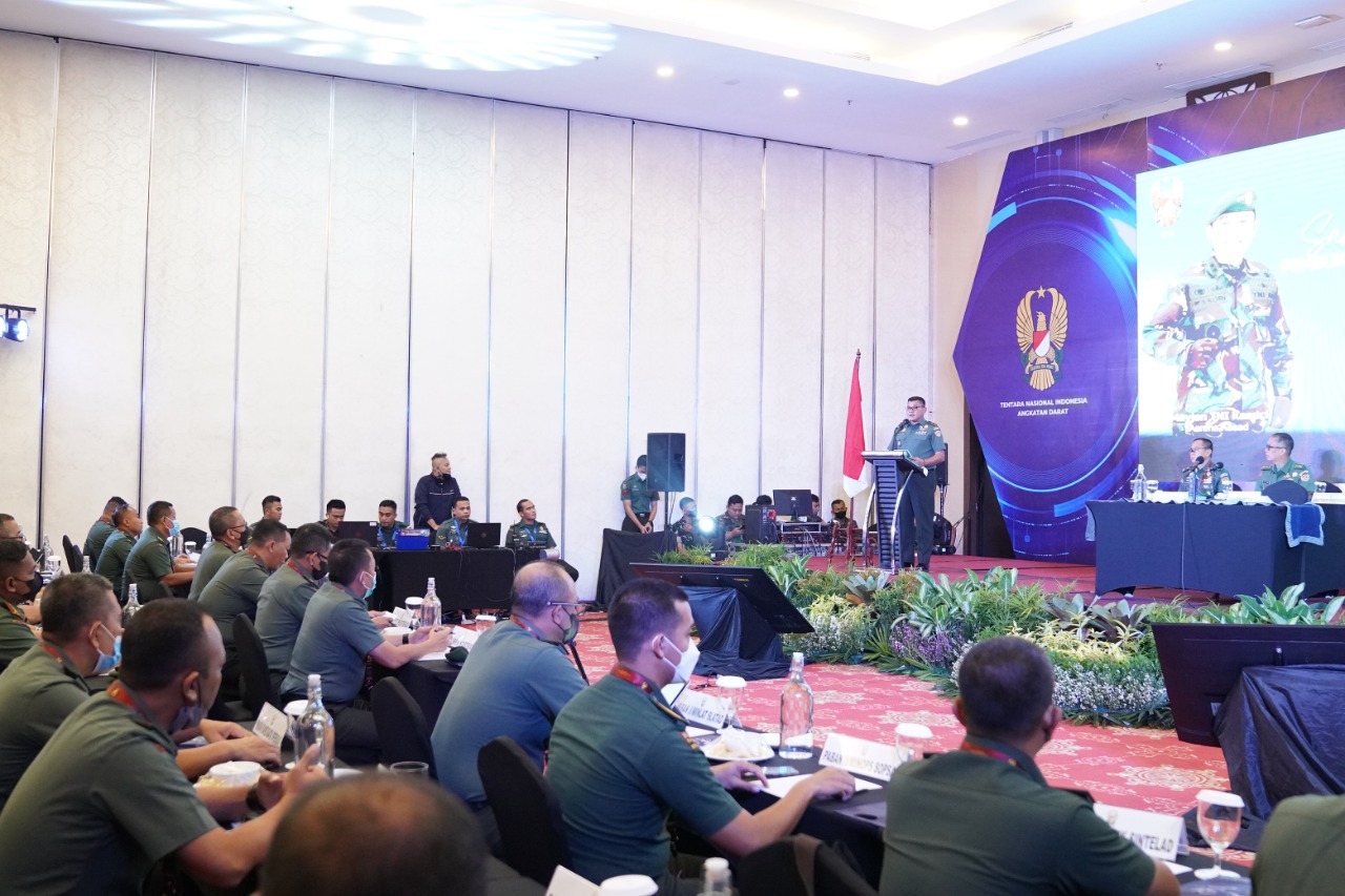 Srenad Selenggarakan Rapat Evaluasi Sistek Info TNI AD T.A 2022
