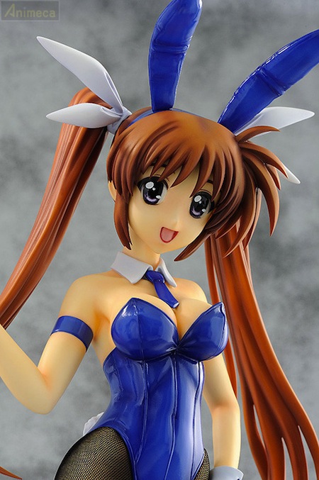 FIGURA NANOHA TAKAMACHI BUNNY Ver. MAGICAL GIRL LYRICAL NANOHA StrikerS