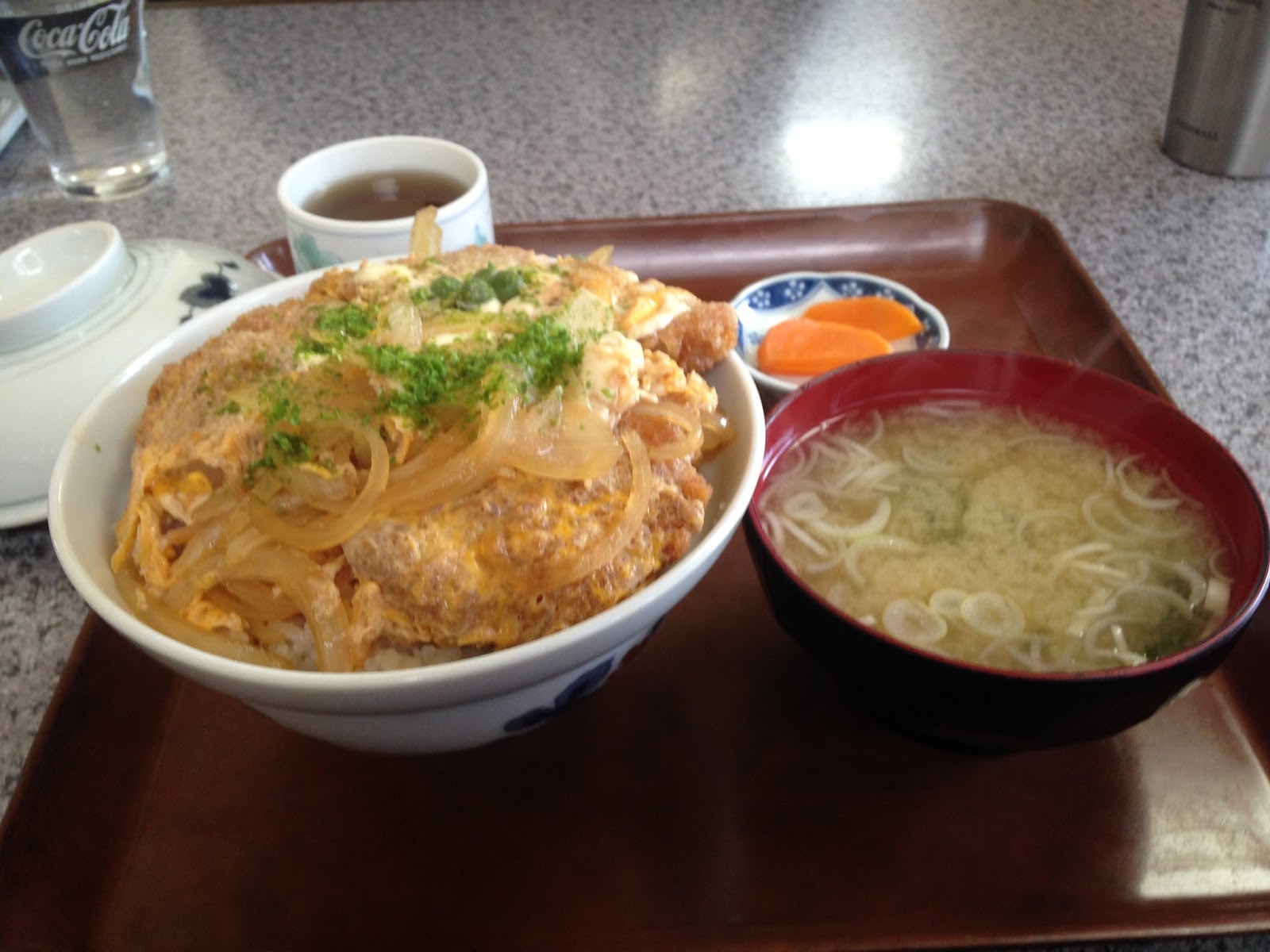 下町柳都の日記です カツ丼は卵とじ派 タレカツ丼派