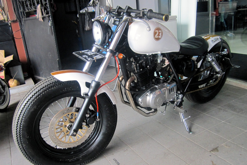 Foto Modifikasi Suzuki Thunder 250 2006 Terbaru Cool