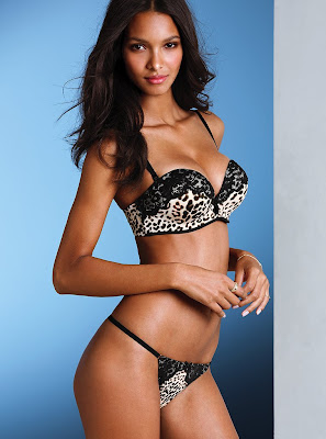 Lais Ribeiro look sexy with Victorias Secret skimpy lingerie