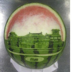 Watermelon carving art - seen at style-photos-pictures.blogspot.com