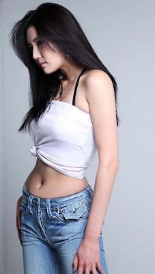 Sexy Han Ga Eun Pics Tube Top