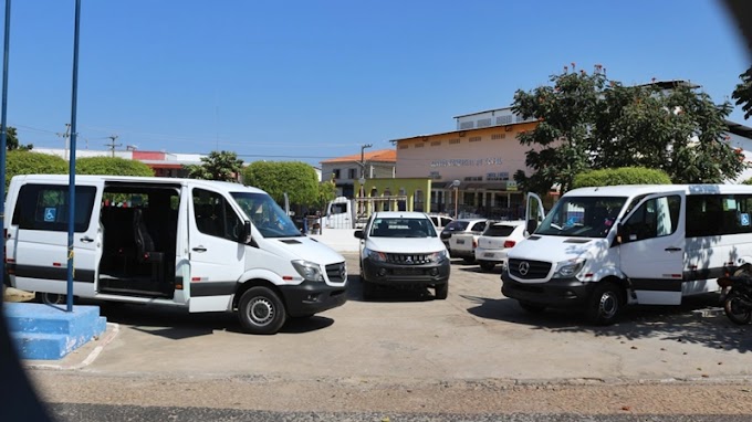 Saúde de Cocal recebe novos veículos para transporte de pacientes