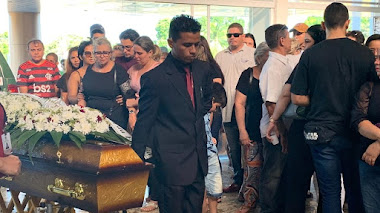 'Apaixonado pelo Flamengo', diz mãe de torcedor que infartou e morreu no gol da virada sobre o River
