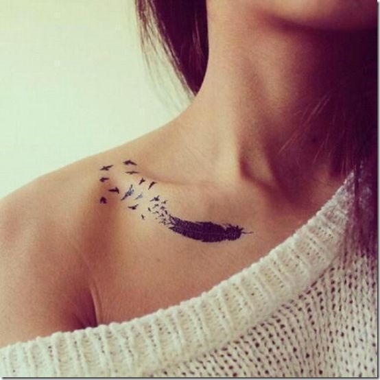 des_oiseaux_et_de_la_plume_dos_de_col_de_tatouage