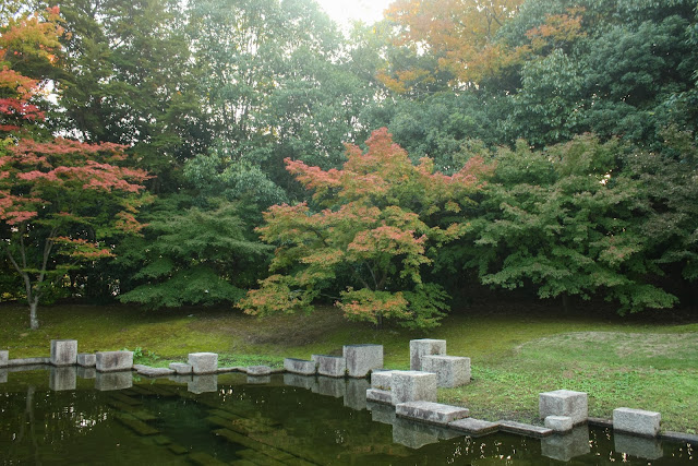 大阪萬博紀念公園水池