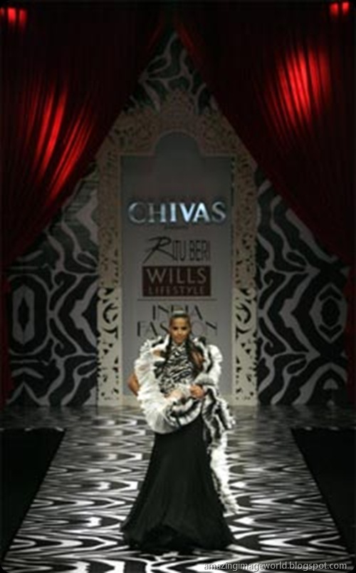 A model presents a creation by Ritu Beri