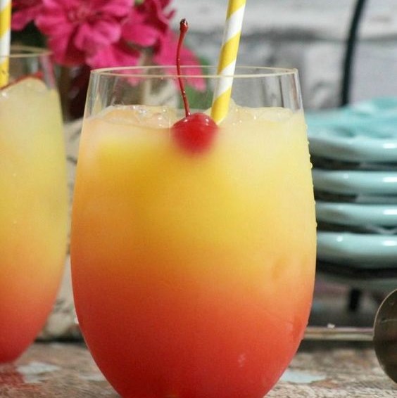 Summer Breeze Cocktail Recipe #Summer #Cocktail