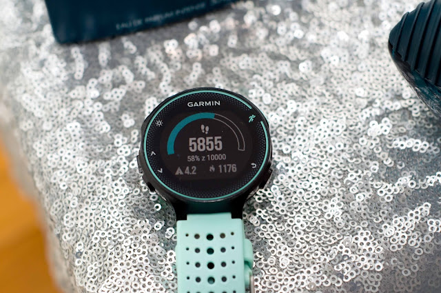 zegarek dla początkujących biegaczy, Garmin Forerunner 235 HR