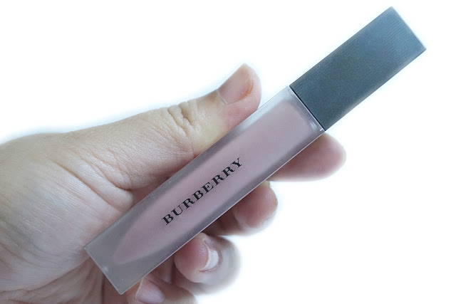 Burberry Liquid Lip Velvet in Fawn Rose No. 09