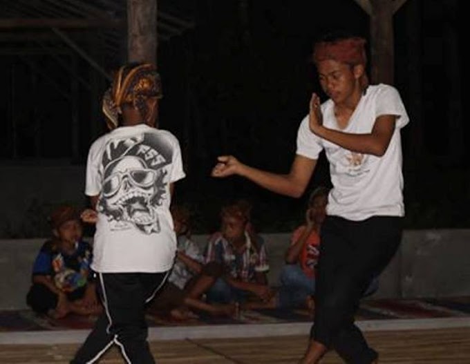 Ini Dia,  Seni Pencak Silat Khas Padang Pariaman. 