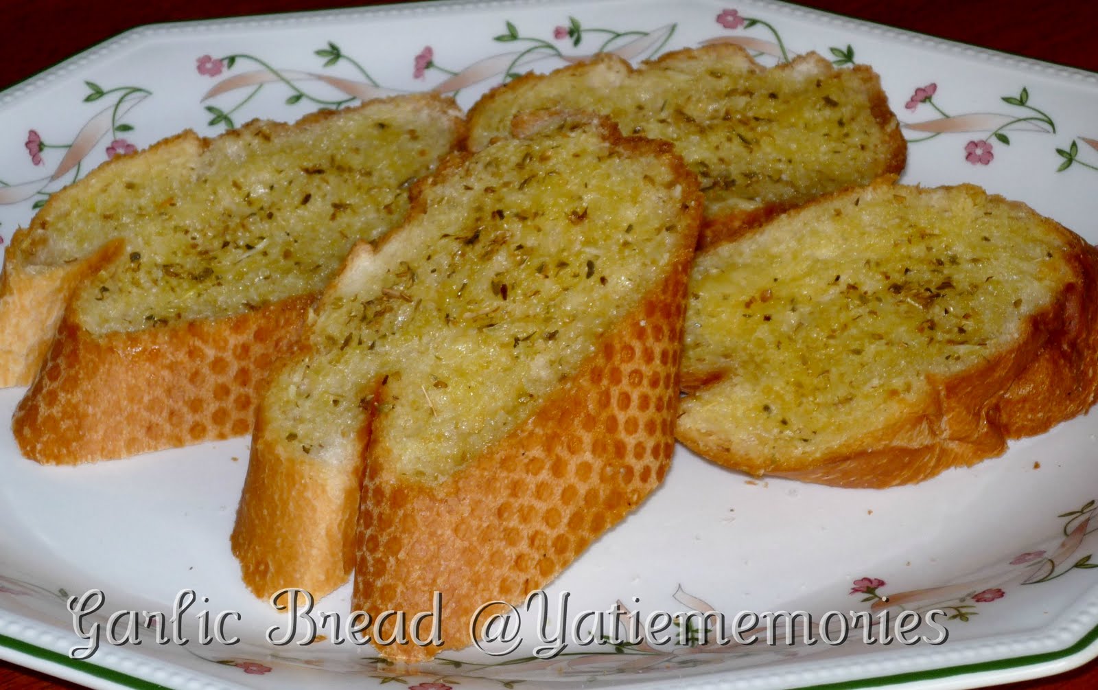 Sinar Kehidupanku**~::: Garlic Bread and Creamy Chicken Soup