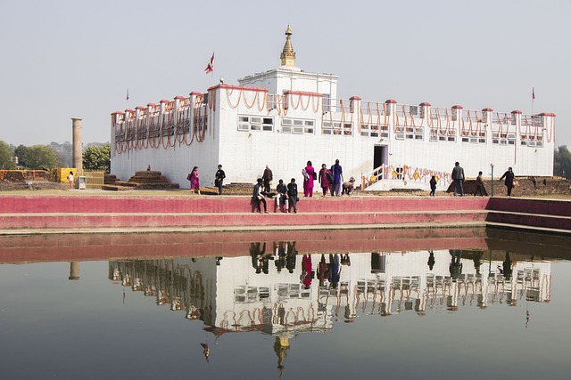 lumbini lake buddha