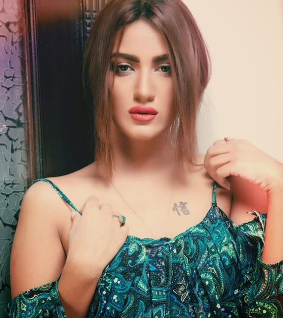 Mathira Khan HD Wallpaper Free Download