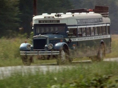 mack bus