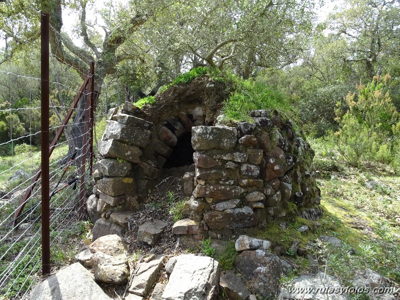 Peguera - Piedra del Padrón - Cortijo del Hato o San José de Casas Nuevas