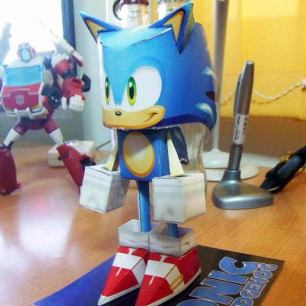 Sonic the Hedgehog Papercraft