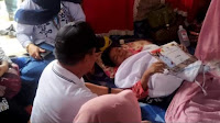 Wali Kota Tanjungbalai Serahkan Bantuan Kepada Warga yang Sakit