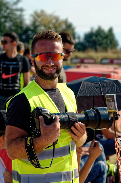 Rafael with his 750k-clicks Nikon D4!!