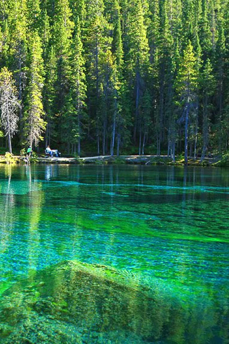 Grassi Lakes in Canmore,Canada