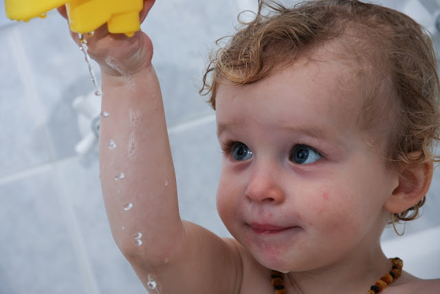 Image: Baby in bath, by AmyElizabethQuinn on Pixabay