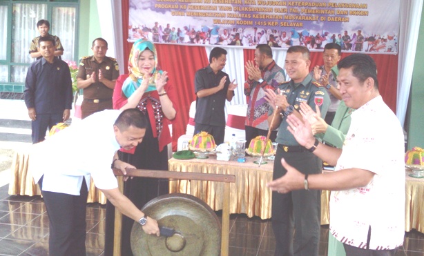 Bupati Kep. Selayar Canangkan, Bakti TNI Kesehatan Terpadu 2017