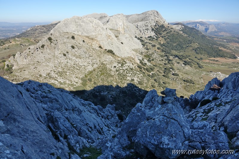 Crestería de la Peña Negra (Sierra del Co)