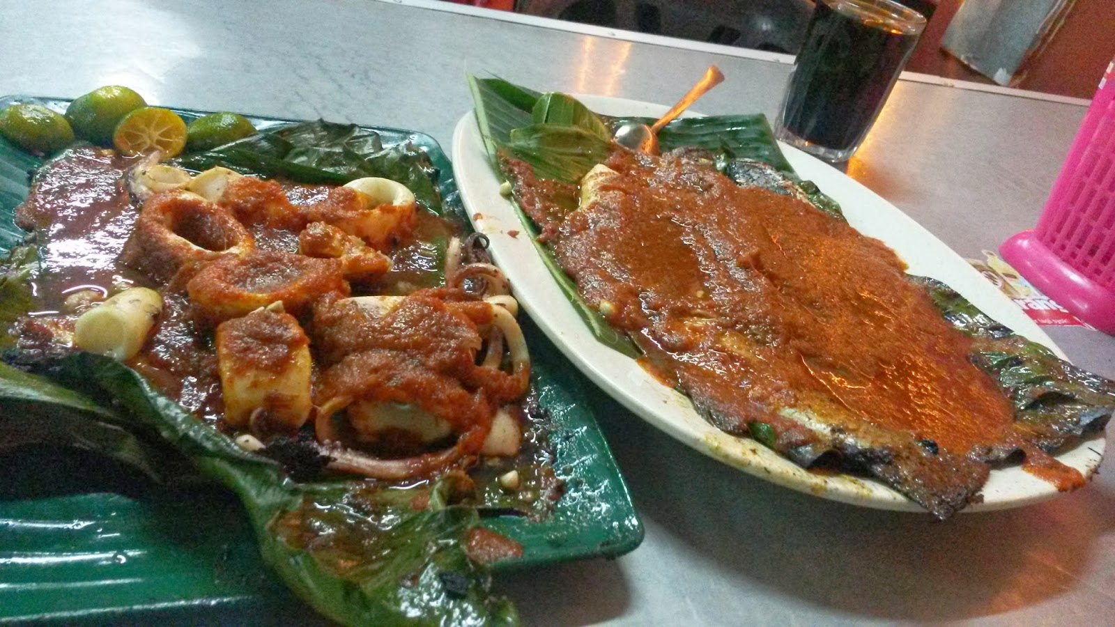 Mummy Daddy Mamam Ikan Bakar  Kuala Ibai Kuala Terengganu 