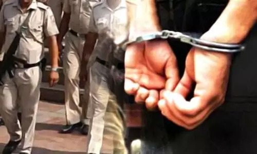  दहेज हत्या से सम्बन्धित वांछित अभियुक्त गिरफ्तार
