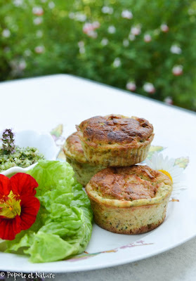 Petites bouchées moelleuses et fondantes aux  courgettes à la truite fumée et à la mozzarella ©Popote et Nature