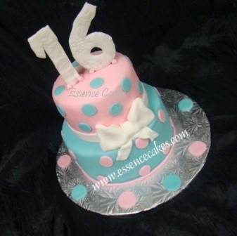Birthday Cakes on Essence Of Cakes  Sweet 16th Birthday Cake