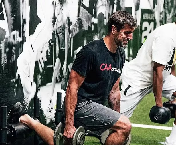 How Aaron Rodgers Stays Fit and Healthy with His Diet and Workout Routine