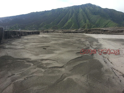 jalan jalan bromo dengan motor trail