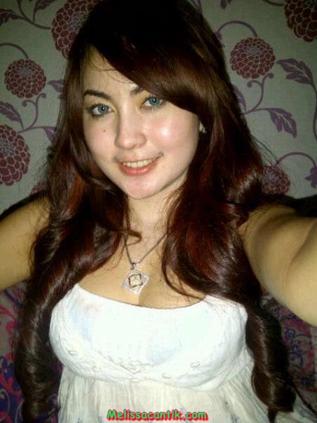 Foto+SPG+(7) Foto SPG Cantik Seksi Muka Nafsuin Minta di Kimpoi