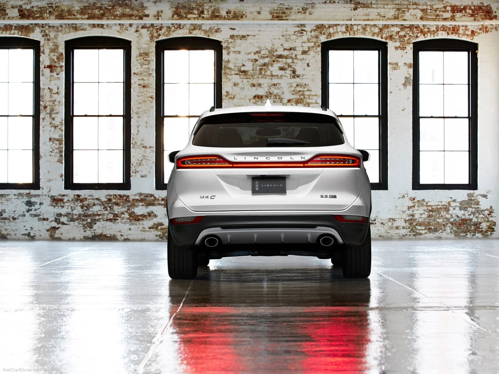 Hình ảnh xe ô tô Lincoln MKC 2015 & nội ngoại thất