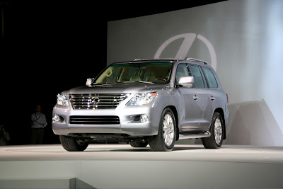 2008 Lexus LX 570 at the New York Auto Show