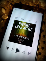 http://villasukkakirjahyllyssa.blogspot.com/2019/01/pierre-lemaitre-silmukka.html