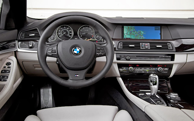 BMW 535i  Interior photos