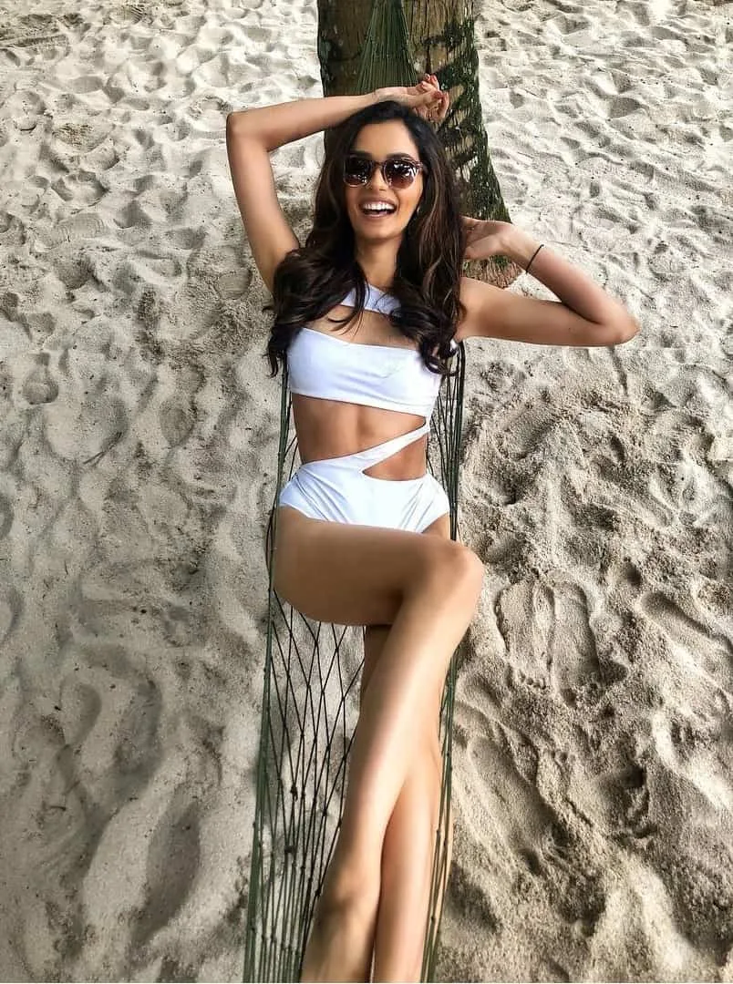 Miss World Manushi Chillar Sexy Bikini Photos & Hottest Swim wear Images