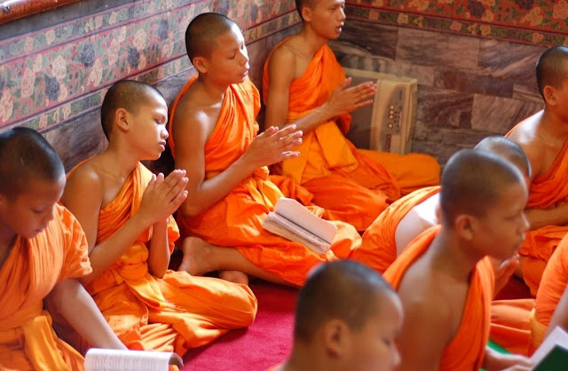 Buddhist,monks,meditation