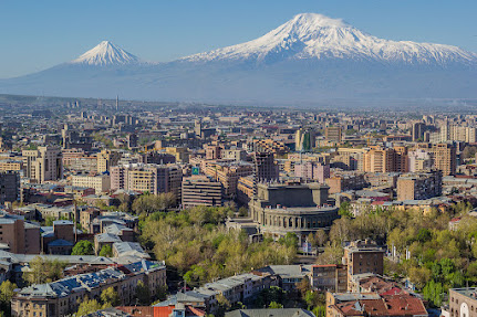 20220922-Mount_Ararat_and_the_Yerevan_skyline.jpg