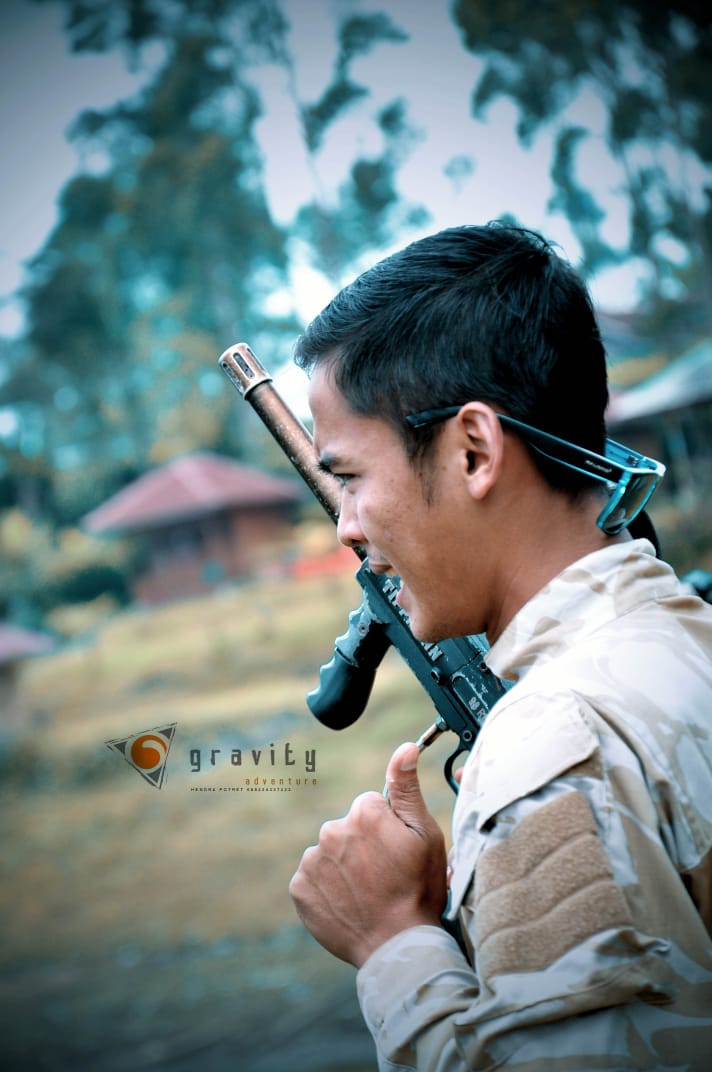 PAINTBALL wisatapangalengan Oktober 17, 2018 Adventure Paintball Rasakan sensasi perang ( war game) di alam terbuka / hutan pinus, dengan memakai senjata paintball serta perlengkapan yang lengkap menciptakan kesan yang tidak terlupakan. Keterangan : - Game Simulasi Perang - Harga Mulai dari Rp. 75.000,- /Orang - Minimal 10 Orang - Up to 40 Peluru