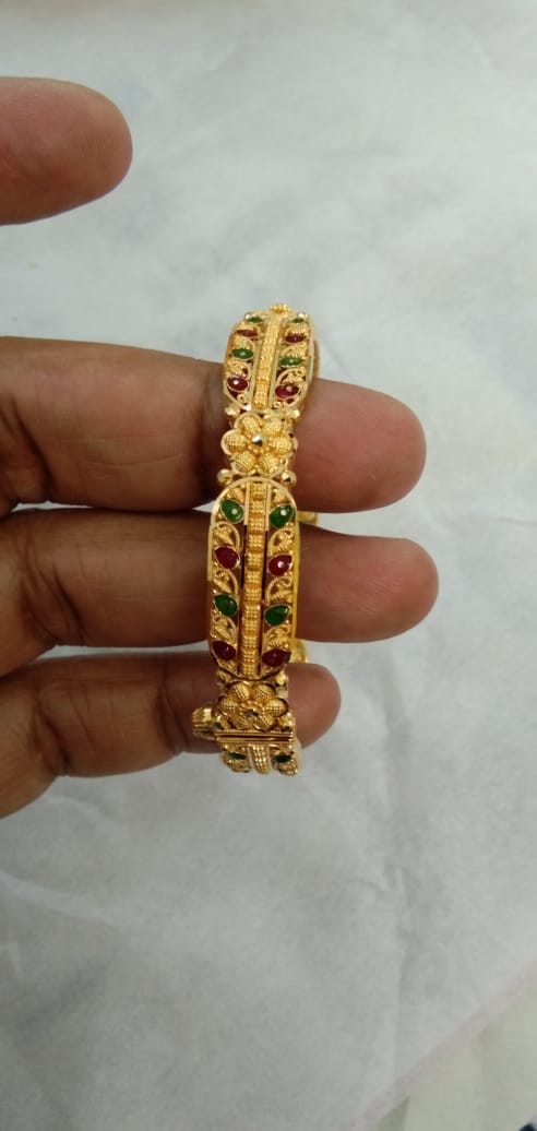 Fancy Gold Bangle Design - Samanta Jewellers | Light Weight Gold Kada Design with Weight | Pure Gold Kangan Design for Ladies Designer Gold BANGLE