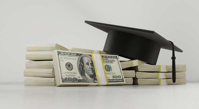 Things to Consider Before Applying For a Student Loan from an Agency