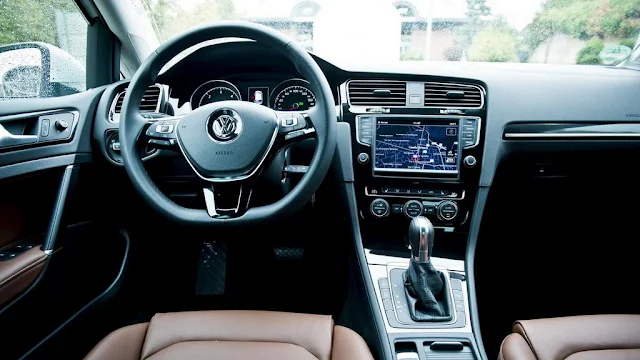 Volkswagen Golf VII 2013 - interior - painel