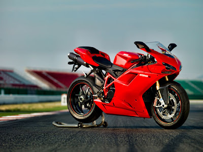 Luxury Bike : 2010 Ducati 1198S