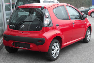 Choisissez une Citroën C1 pour vos déplacements © image libre de droits Google