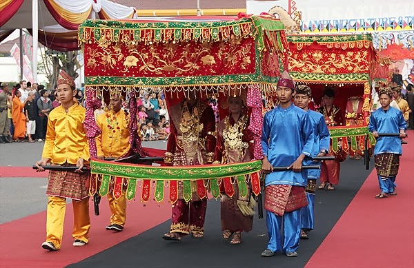 Tapis Lampung  Sai Helau Tapis Lampung  Yang Indah Tama 